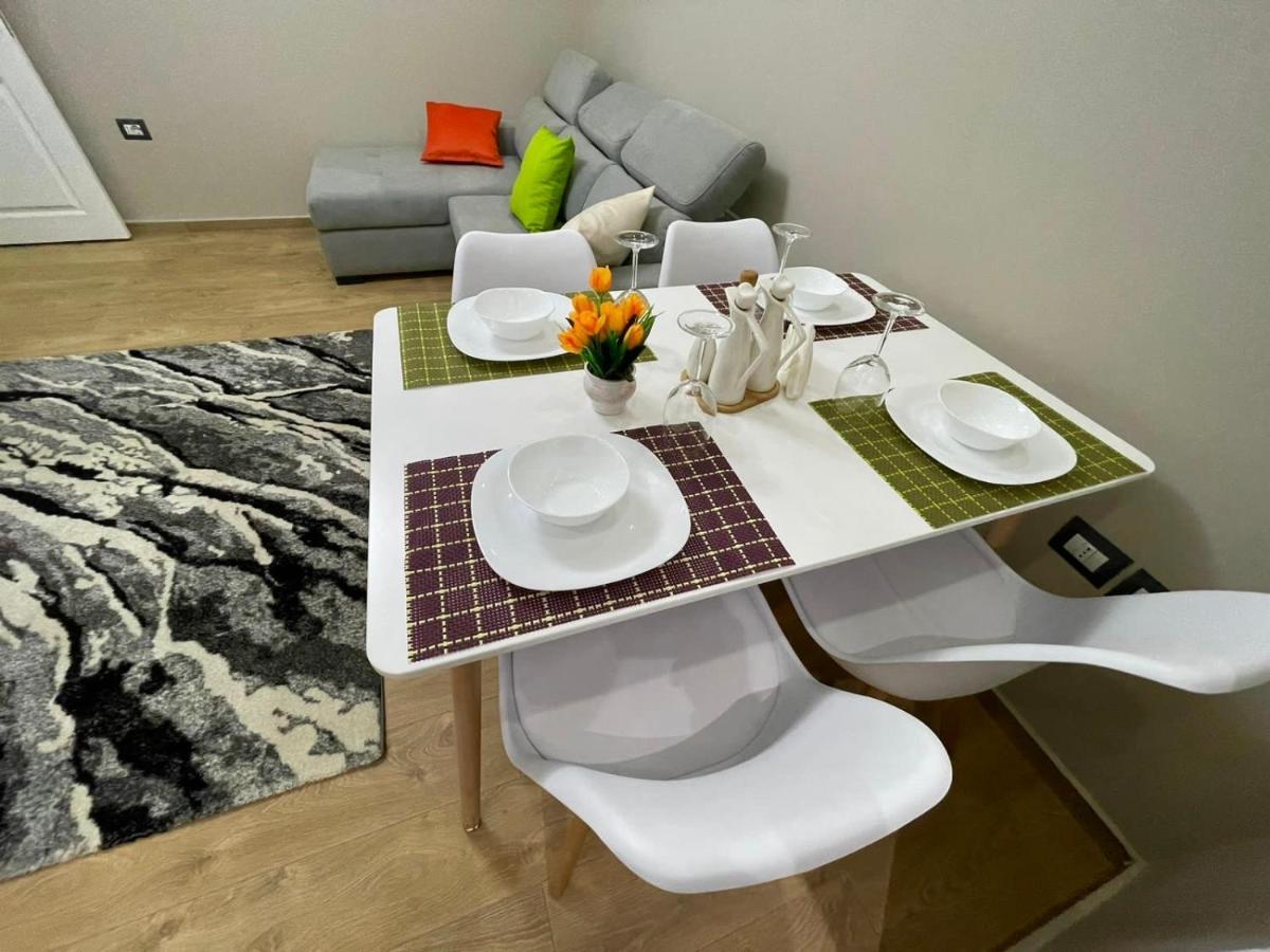 Durres Rebi Apartment Eksteriør bilde